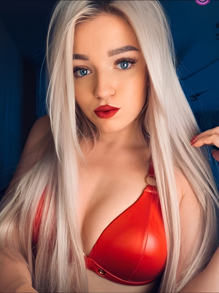 Эльза привлекальеная девушка из Черняховск цена от 5000 руб