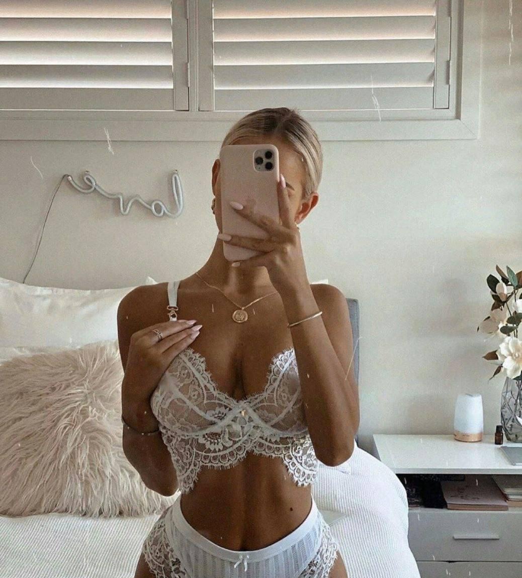 Елена привлекальеная девушка из Черняховск цена от 4000 руб