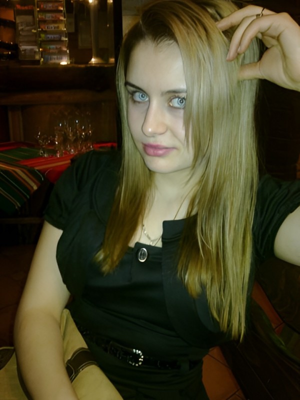 Эдита привлекательная девушка из Черняховск цена от 2000 руб