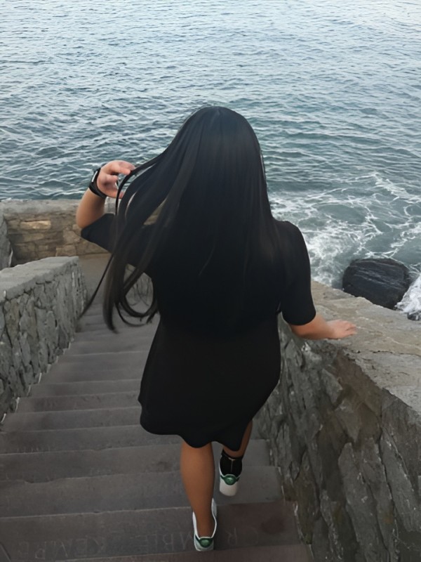 Юстина привлекательная девушка из Черняховск цена от 10000 руб