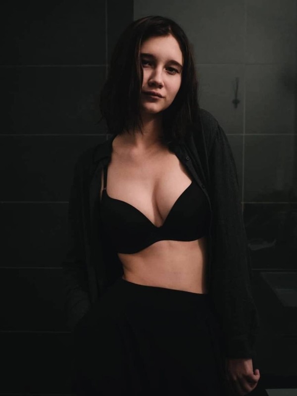 Галина привлекательная девушка из Черняховск цена от 3000 руб